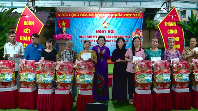 Sôi nổi Ngày hội Đại đoàn kết toàn dân tộc tại phường Tân Sơn Nhì - Ảnh 4.