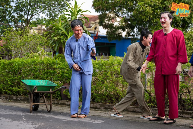 “2 Ngày 1 Đêm” mùa 4 - tập 88: Dương Lâm - Kiều Minh Tuấn “tấu hài cực mạnh”, các đội lao đao vì thử thách mới- Ảnh 2. “2 Ngày 1 Đêm” mùa 4 - tập 88: Dương Lâm - Kiều Minh Tuấn “tấu hài cực mạnh”, các đội lao đao vì thử thách mới- Ảnh 2.