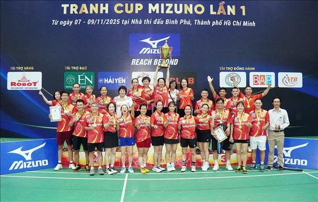 Kết thúc Giải cầu lông trung cao tuổi và các nhóm tuổi TP. Hồ Chí Minh mở rộng 2025 - Ảnh 1.