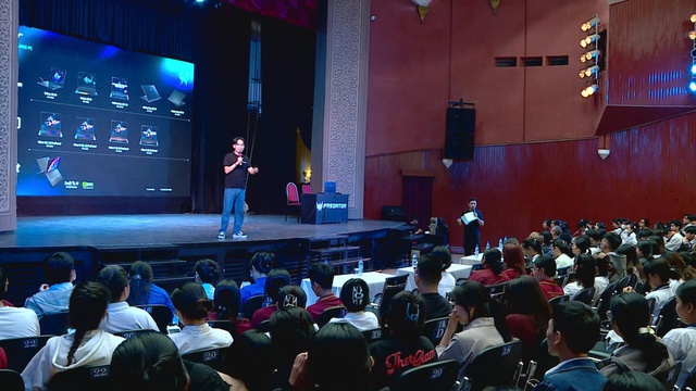 Nâng cao kỹ năng A.I. cho sinh viên TP. Hồ Chí Minh- Ảnh 1. Nâng cao kỹ năng A.I. cho sinh viên TP. Hồ Chí Minh- Ảnh 1.