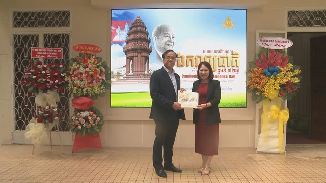 Thắt chặt tình hữu nghị Việt Nam – Campuchia- Ảnh 2. Thắt chặt tình hữu nghị Việt Nam – Campuchia- Ảnh 2.