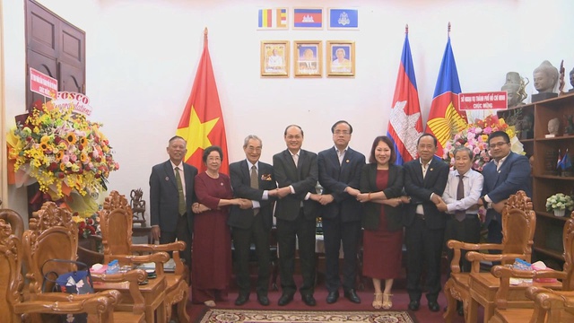 Thắt chặt tình hữu nghị Việt Nam – Campuchia- Ảnh 3. Thắt chặt tình hữu nghị Việt Nam – Campuchia- Ảnh 3.