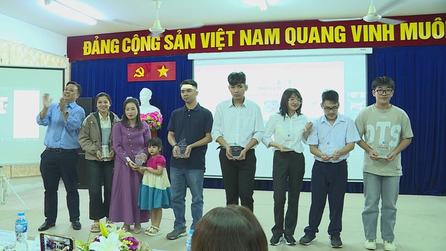 Cuộc thi viết "Câu chuyện đời tôi": Khi người khiếm thính chia sẻ câu chuyện nghị lực của chính mình - Ảnh 3.