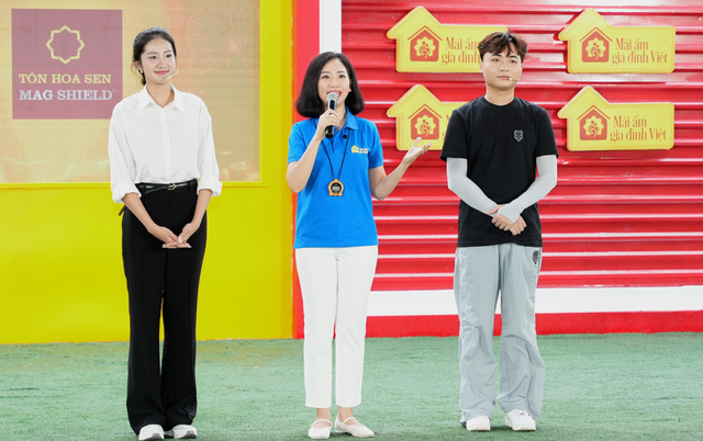 MC Mỹ Vân cảm phục nghị lực cô bé 17 tuổi thay cha chăm lo mẹ và em gái- Ảnh 1.