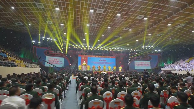 Chủ tịch nước Lương Cường dự lễ kỷ niệm 80 năm truyền thống Quân khu 7 - Ảnh 1.