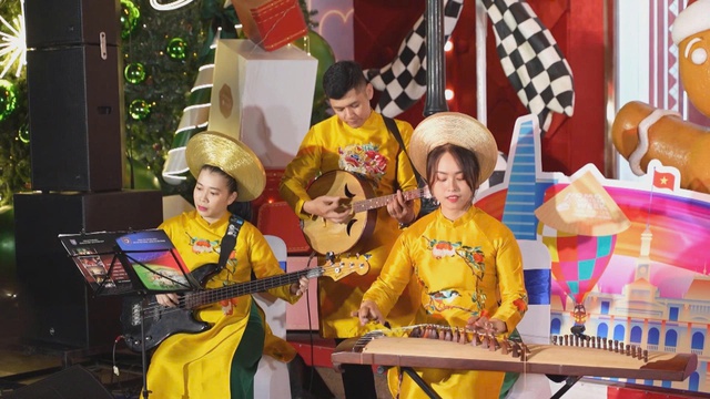 Không khí rộn ràng tại phường Sài Gòn hưởng ứng Tuần lễ Du lịch TP. Hồ Chí Minh - Ảnh 2.