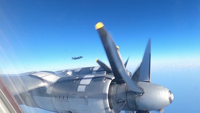 Máy bay Mỹ tham gia tập trận tại Nhật Bản - Ảnh 2.