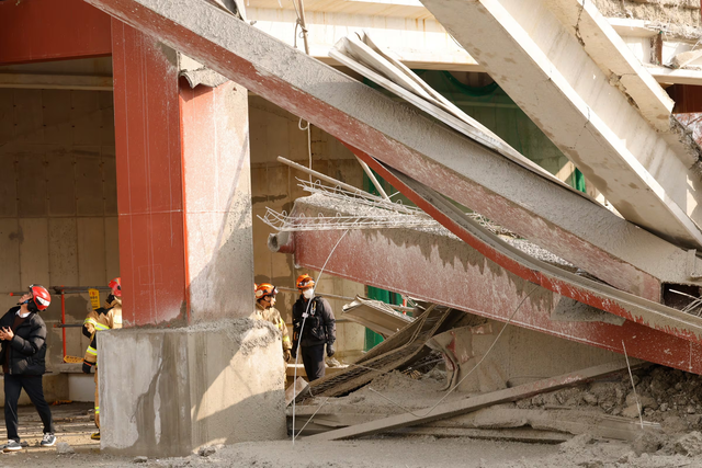 Sập công trình thư viện tại Gwangju, Hàn Quốc - Ảnh 1.