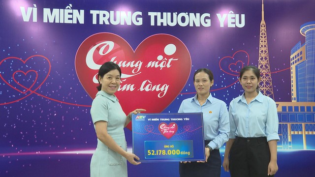 “Chung một tấm lòng” - Hành trình san sẻ yêu thương đến miền Trung - Ảnh 4.
