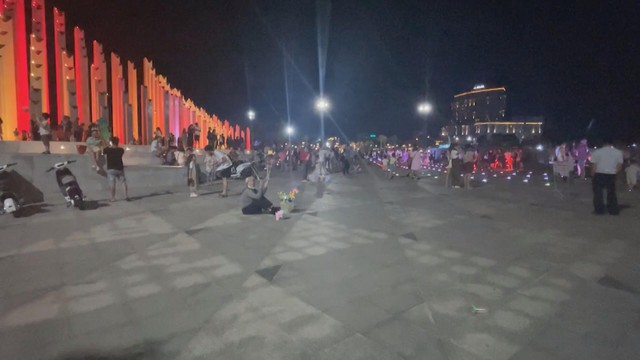 Vươn khơi - Ngày 12/12/2025 | Phường Vũng Tàu xử lý dứt điểm nạn buôn bán hàng rong tại công viên nghìn tỷ - Ảnh 1.