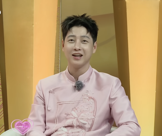 Vợ chồng son: Cặp đôi diễn viên "ghét của nào trời trao của đấy"- Ảnh 2.