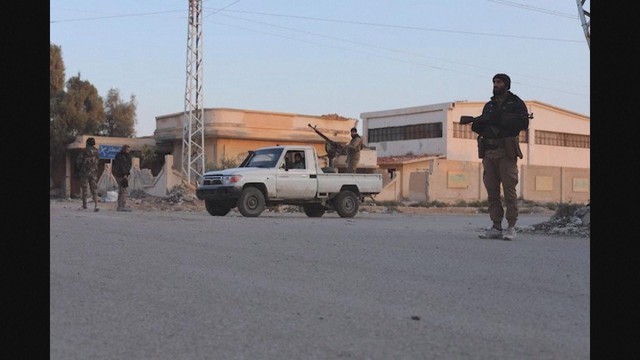 Thời sự trưa HTV ngày 15/12/2025 I Nhiều nước lên án vụ tấn công khủng bố tại Australia - Ảnh 2.