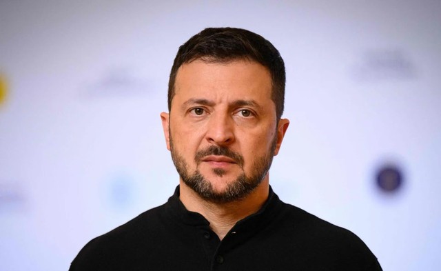 Ucraina quyết định từ bỏ ý định gia nhập NATO- Ảnh 1. Ucraina quyết định từ bỏ ý định gia nhập NATO- Ảnh 1.