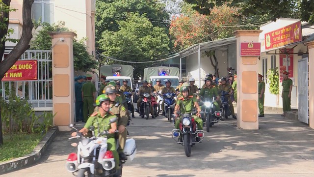 60 Giây ngày 16/12/2025 | Lo ngại vi phạm pháp luật khi chuyển đổi thuế tự kê khai - Ảnh 2.