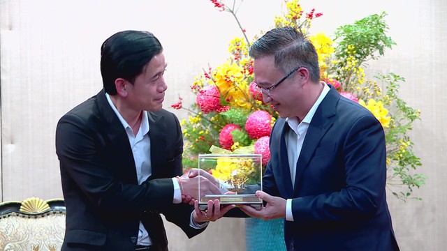 Lãnh đạo TP.HCM tiếp xã giao Đoàn đại biểu cấp cao tỉnh Hủa-Phăn, Lào - Ảnh 5.