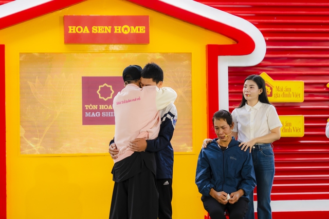 Huỳnh Lập xót xa cậu bé 13 tuổi gồng mình trưởng thành để lo cho mẹ - Ảnh 7.