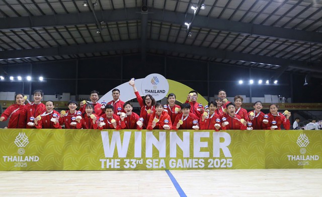 Dấu mốc lịch sử: Futsal nữ Việt Nam lần đầu tiên vô địch SEA Games - Ảnh 4.