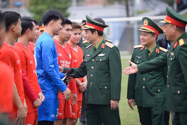 Đại tướng Phan Văn Giang, Bộ trưởng Bộ Quốc phòng gặp mặt, động viên CLB Thể Công - Viettel - Ảnh 2.