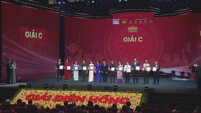 Trao Giải Báo chí Diên Hồng lần thứ Tư nhằm tôn vinh những tác phẩm viết về Quốc hội và Hội đồng Nhân dân - Ảnh 4.