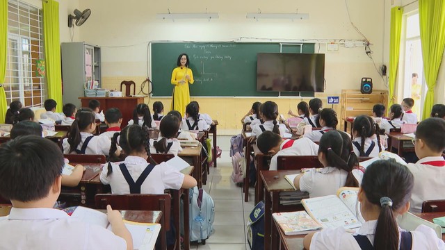 Miễn phí và thống nhất sách giáo khoa: Bước đi tạo công bằng trong giáo dục - Ảnh 1.