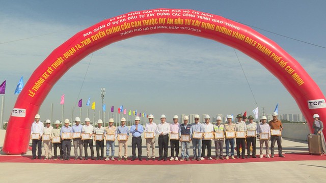 Thông xe kỹ thuật 14,7 km cầu cạn Vành đai 3 TP. Hồ Chí Minh đoạn phía Đông - Ảnh 5.