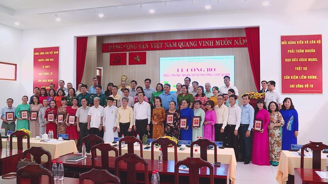 Phường Chợ Quán ra mắt logo mới, khẳng định giá trị lịch sử và tầm nhìn đô thị hiện đại - Ảnh 3.