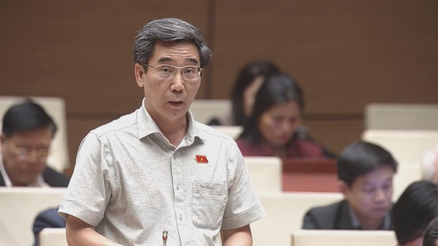 Đại biểu Quốc hội đề nghị cân nhắc quy định thu hồi đất. - Ảnh 2.