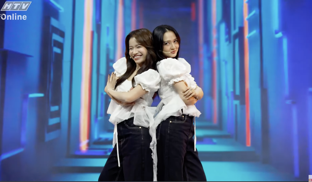 A.I Là Ai? - Tập 9: Võ Hạ Trâm "bóc phốt" Hương Tràm ngay trên sân khấu- Ảnh 7.