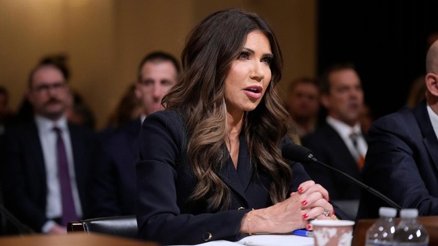 Giữa tuyên bố phong tỏa, Mỹ tiếp tục chặn tàu dầu gần Venezuela- Ảnh 1.