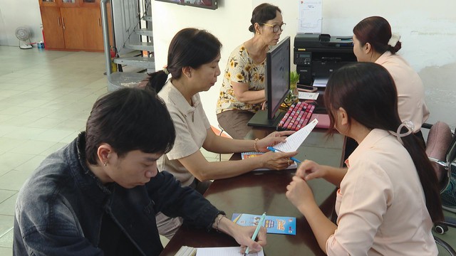 Sôi động thị trường tuyển dụng lao động dịp cuối năm 2025- Ảnh 5.