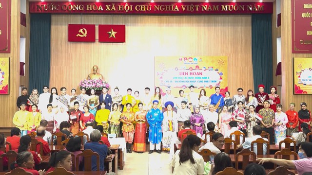 Liên hoan văn hóa các nước Đông Nam Á: "An Đông hội nhập, cùng phát triển"- Ảnh 1.
