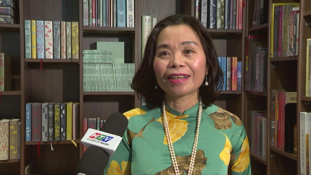 Nhà văn Nguyễn Phan Quế Mai kể câu chuyện Việt Nam qua "Đời gió bụi"- Ảnh 2.