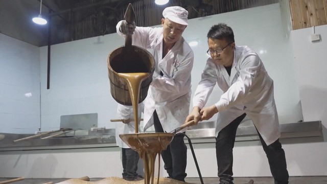 Trung Quốc: Truyền thống sum họp gia đình dịp Đông Chí  - Ảnh 2.