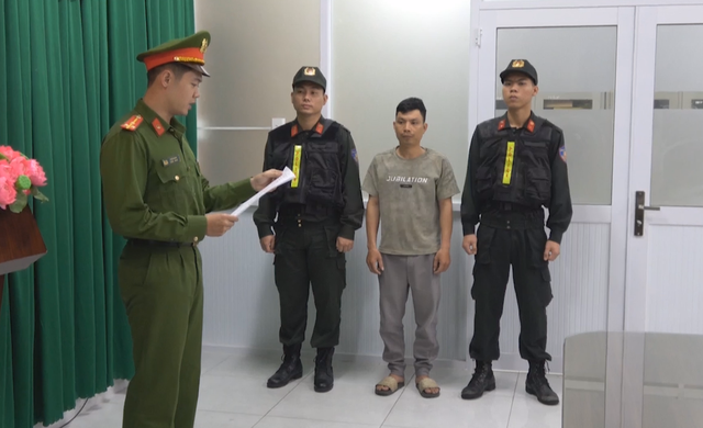 Khởi tố 7 đối tượng sản xuất, buôn bán hàng giả là thực phẩm  - Ảnh 2.