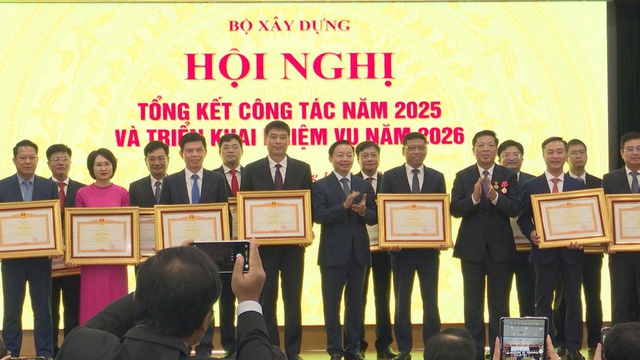 Thủ tướng yêu cầu ngành xây dựng thực hiện “5 bảo đảm, 6 đột phá” để phát triển hạ tầng hiện đại - Ảnh 4.