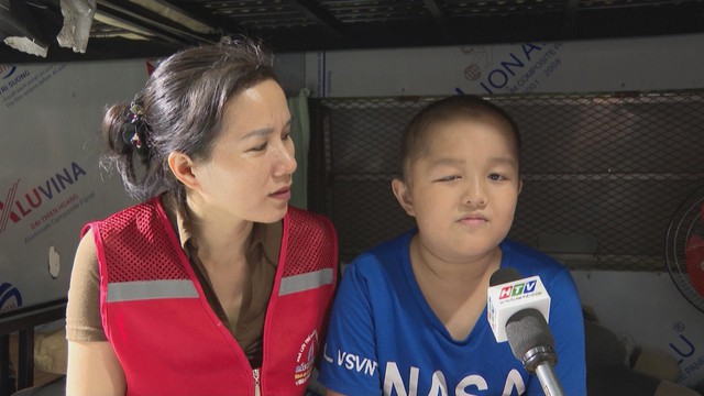 Lan tỏa hơi ấm cộng đồng cho trẻ em ung thư trong mùa lễ Giáng sinh - Ảnh 3.