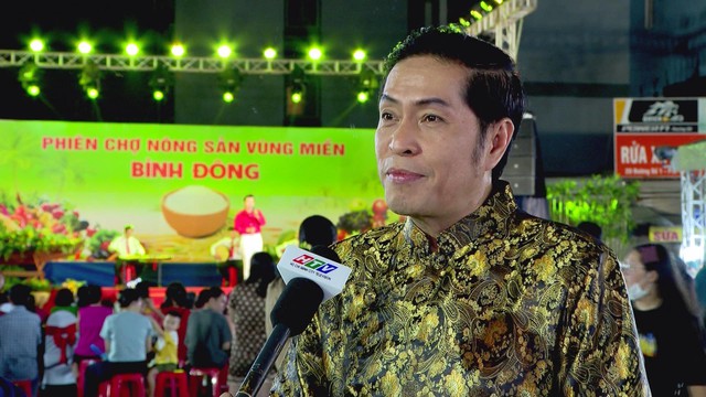 Thưởng thức nông sản, lắng nghe tài tử: Phiên chợ Bình Đông 2025 đậm đà bản sắc - Ảnh 2.