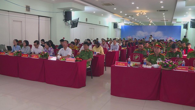 Hội nghị tổng kết công tác năm 2025 của Công an phường Phú Thọ- Ảnh 2.