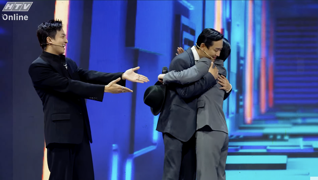 A.I là ai? - Tập 10: Võ Tấn Phát "ngỡ ngàng" vì nhận nhầm em ruột - Ảnh 6.