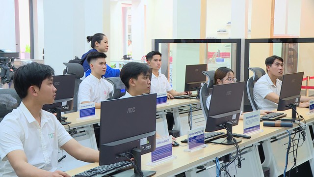 Đại học Giao thông vận tải TP. Hồ Chí Minh đưa vào vận hành phòng mô phỏng đường sắt tốc độ cao trị giá 50 tỷ đồng - Ảnh 3.