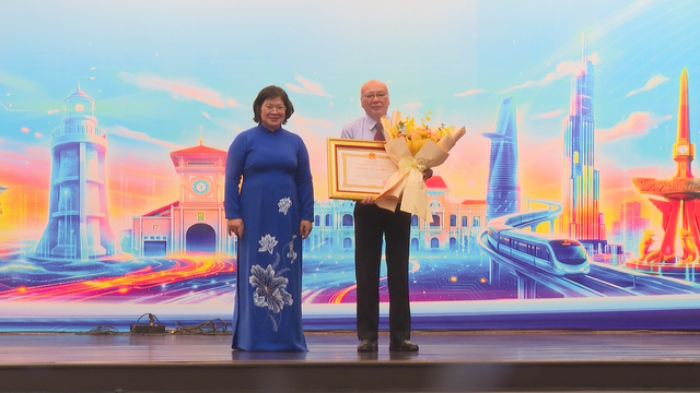 TP. Hồ Chí Minh: Tổng kết công tác tuyên giáo và dân vận năm 2025 - Ảnh 3.