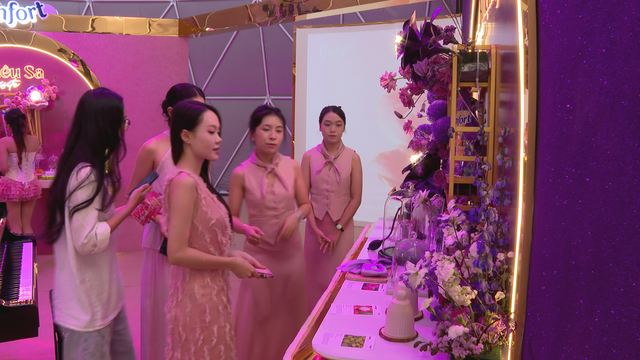 Đắm mình trong trải nghiệm nghệ thuật tương tác Hương - Ảnh 2.