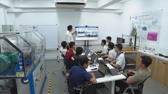 Đại học Quốc gia TP. Hồ Chí Minh tăng tốc hội nhập, hướng mục tiêu top 100 châu Á - Ảnh 2.