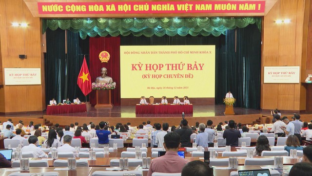Đẩy mạnh triển khai các nghị quyết sau kỳ họp Hội đồng nhân dân TP. Hồ Chí Minh - Ảnh 2.