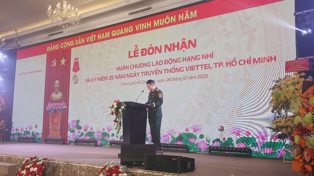 Viettel TP. Hồ Chí Minh ghi dấu mốc 25 năm phát triển, vinh dự đón nhận Huân chương Lao động Hạng Nhì - Ảnh 2.