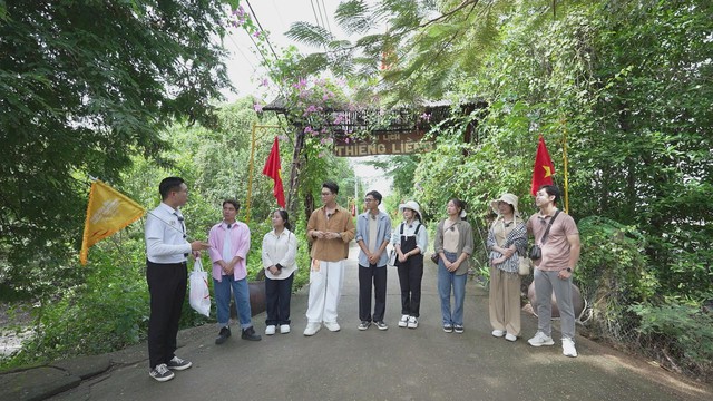 Thời sự HTV ngày 28/12/2025 | Du lịch Tết 2026: Tour trải nghiệm cá nhân, riêng tư "lên ngôi"- Ảnh 1.