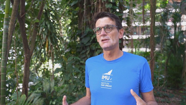 Cảnh tượng hiếm có: Hàng triệu con cá cơm vây kín biển Copacabana- Ảnh 2. Cảnh tượng hiếm có: Hàng triệu con cá cơm vây kín biển Copacabana- Ảnh 2.