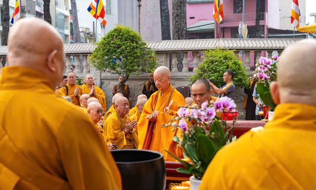 Lễ an vị vĩnh viễn xá lợi trái tim Bồ tát Thích Quảng Đức tại Việt Nam Quốc Tự - Ảnh 1.