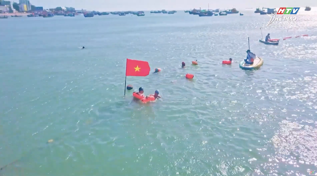 Bơi biển kết nối đam mê - Ảnh 1.