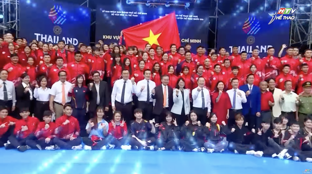 Đường đến vinh quang - Số 1: Những phóng viên đầu tiên của HTV đã có mặt tại Thái Lan - Ảnh 2.